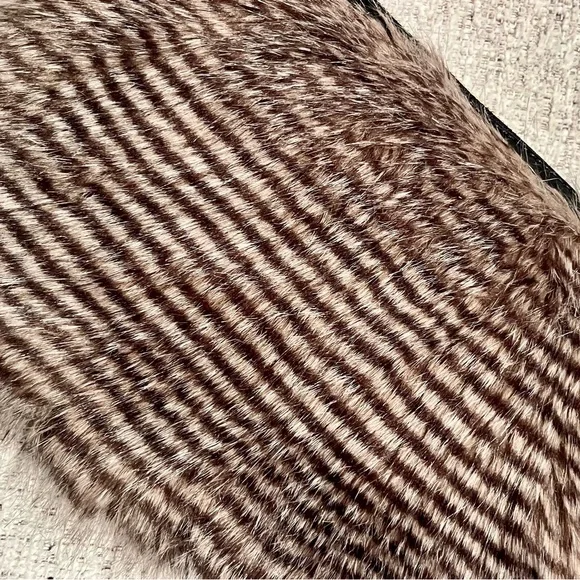 ANN TAYLOR leather and faux fur clutch bag pouch animal print stripes - Picture 3 of 16
